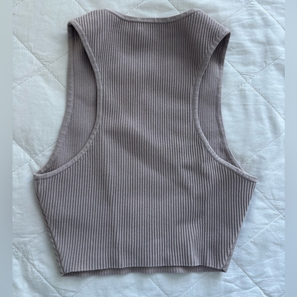 Babaton crop top. Size S. Light mauve colour - Picture 2 of 2